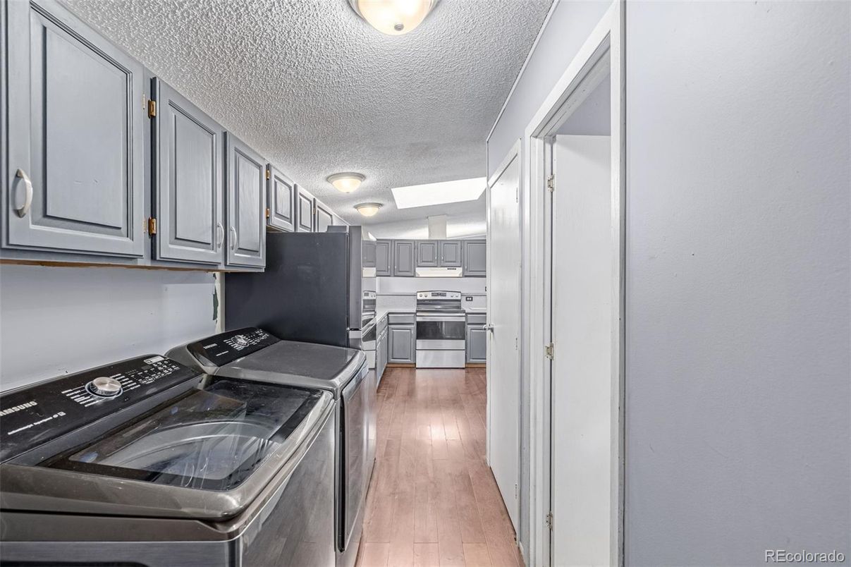 Interior, Kitchen, Stainless Steel Appliances, Washer, Wood Texture Flooring