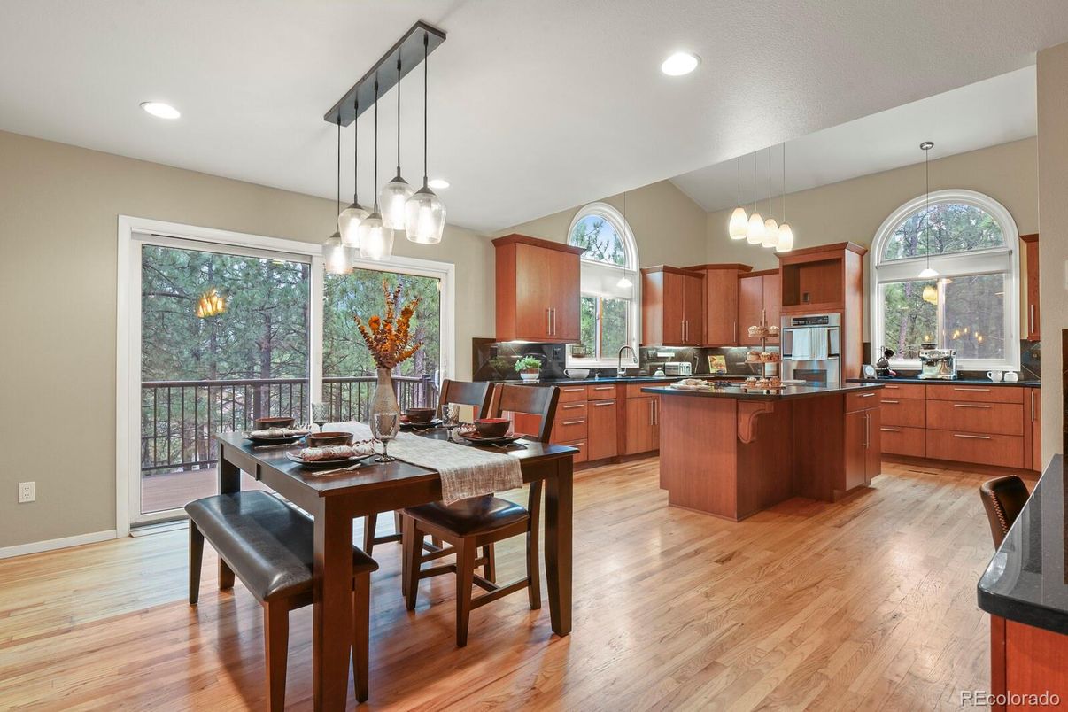 Dining room, Interior, Kitchen, Pendant Lights, Recessed Lighting, Wood Texture Flooring