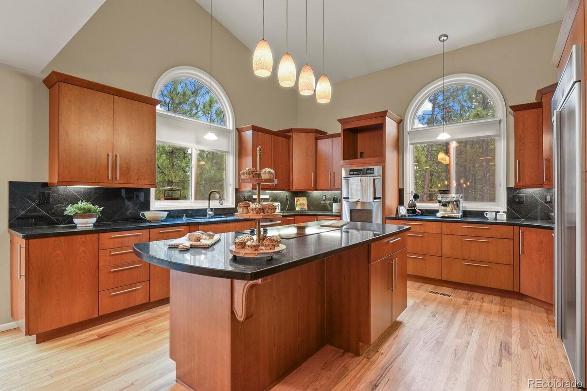 Interior, Kitchen, Pendant Lights, Wood Texture Flooring