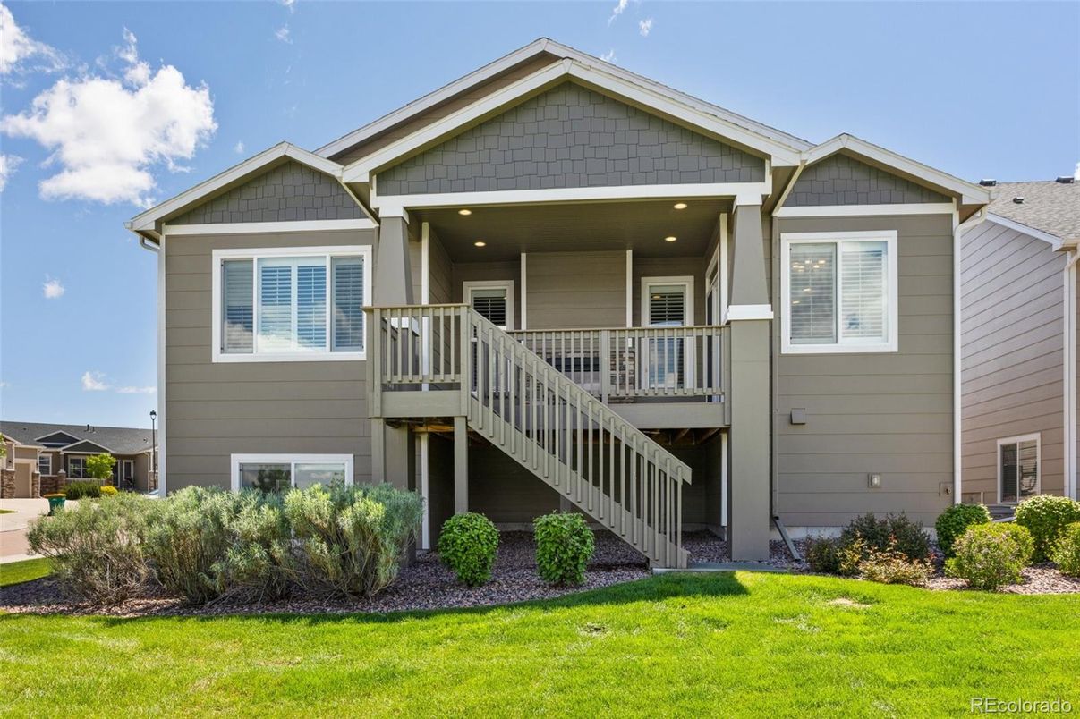 Exterior, Facade, American Craftsman