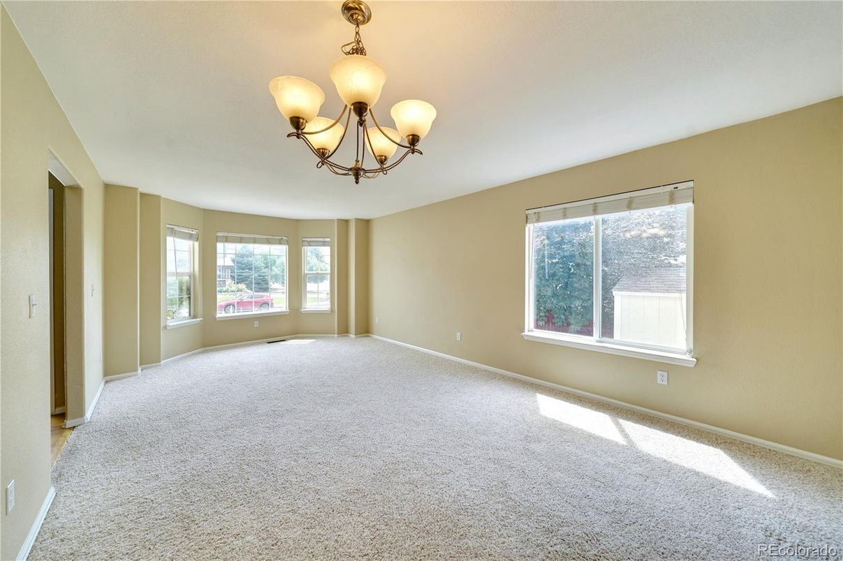 Chandelier, Empty room, Interior
