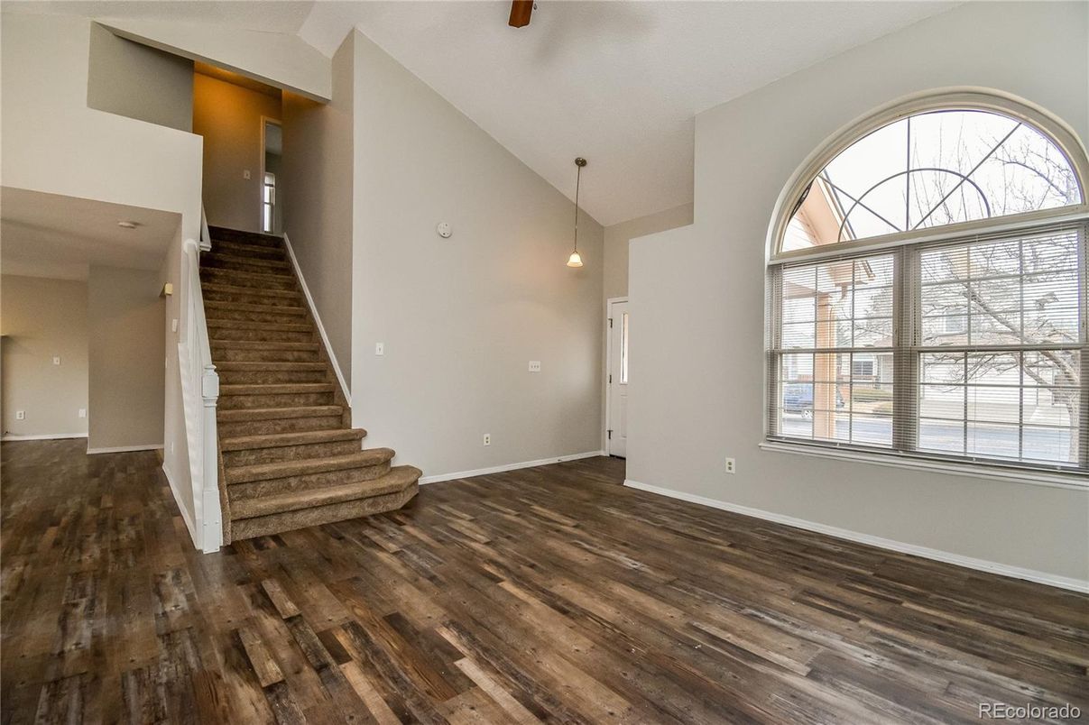 Interior, Pendant Lights, Wood Texture Flooring
