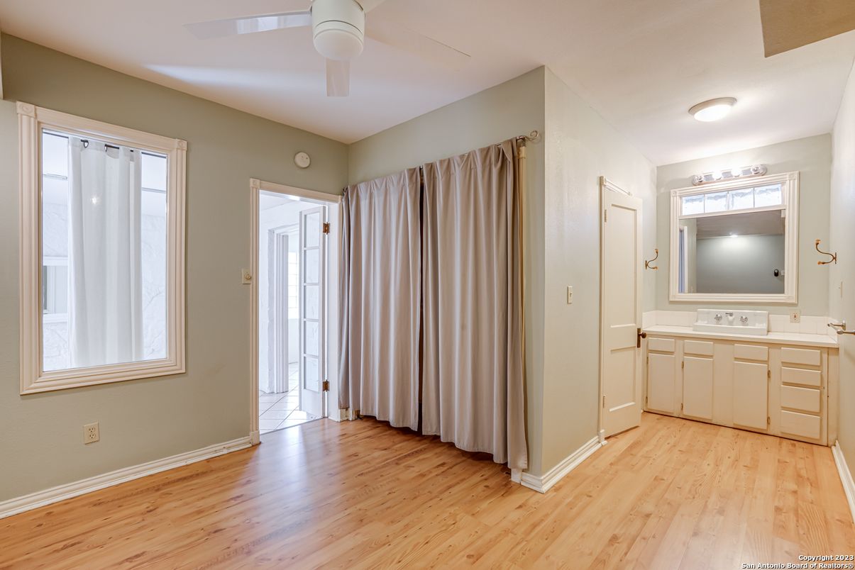 Bathroom, Empty room, Interior, Wood Texture Flooring