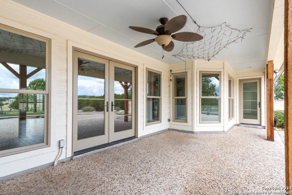 Exterior, Sun Room, Water