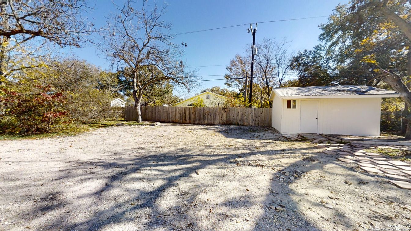 Backyard, Exterior