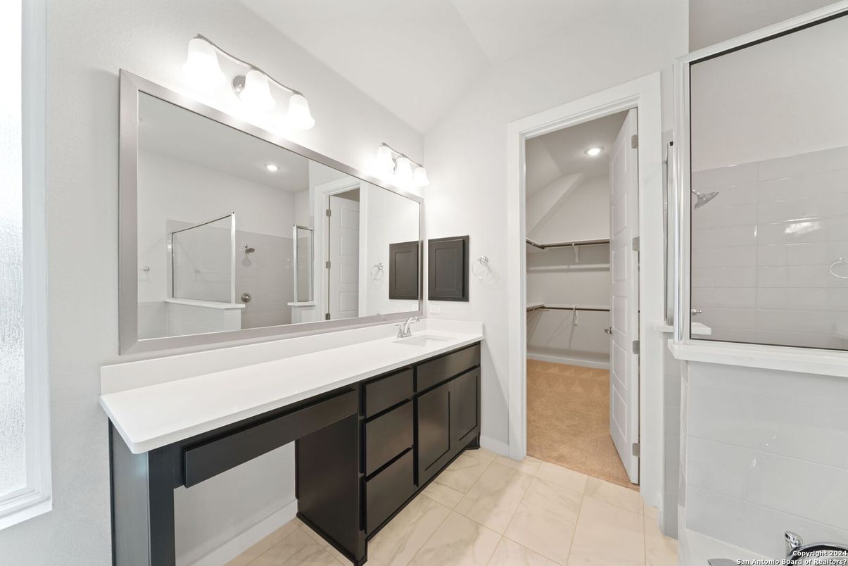 Bathroom, Dual Sink Vanities, Interior, Walk-in Closets