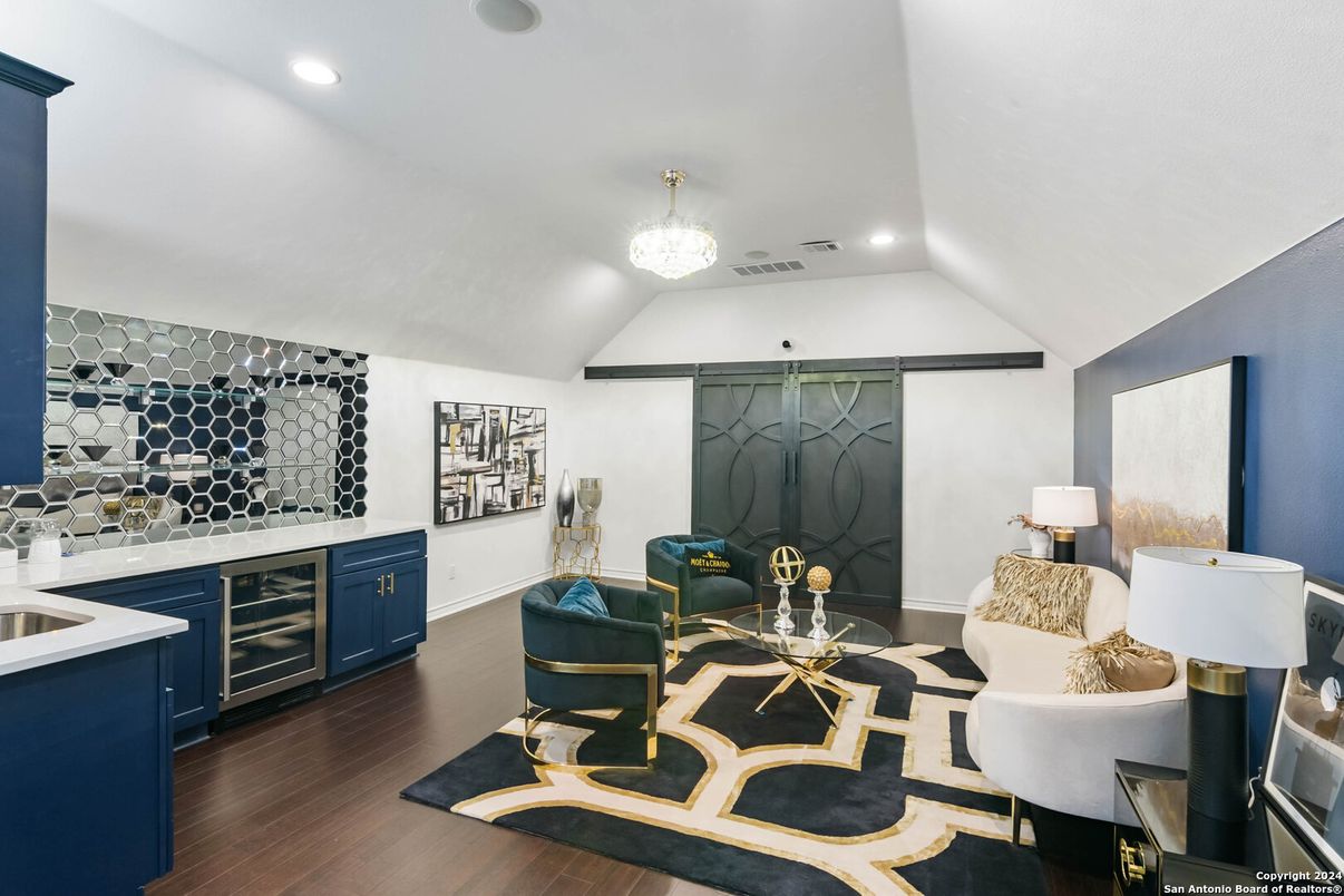 Chandelier, Interior, Recessed Lighting, Wood Texture Flooring