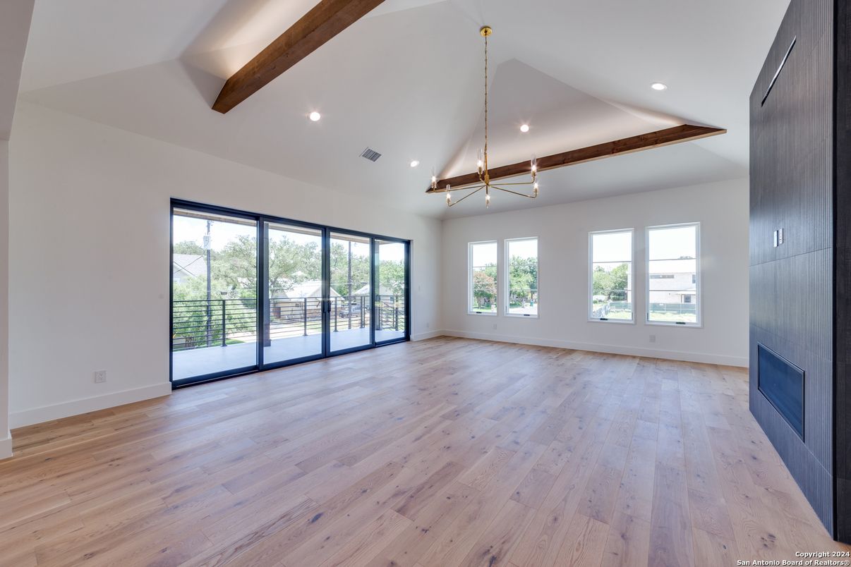 Empty room, Interior, Pendant Lights, Recessed Lighting, Wooden Beams, Wood Texture Flooring