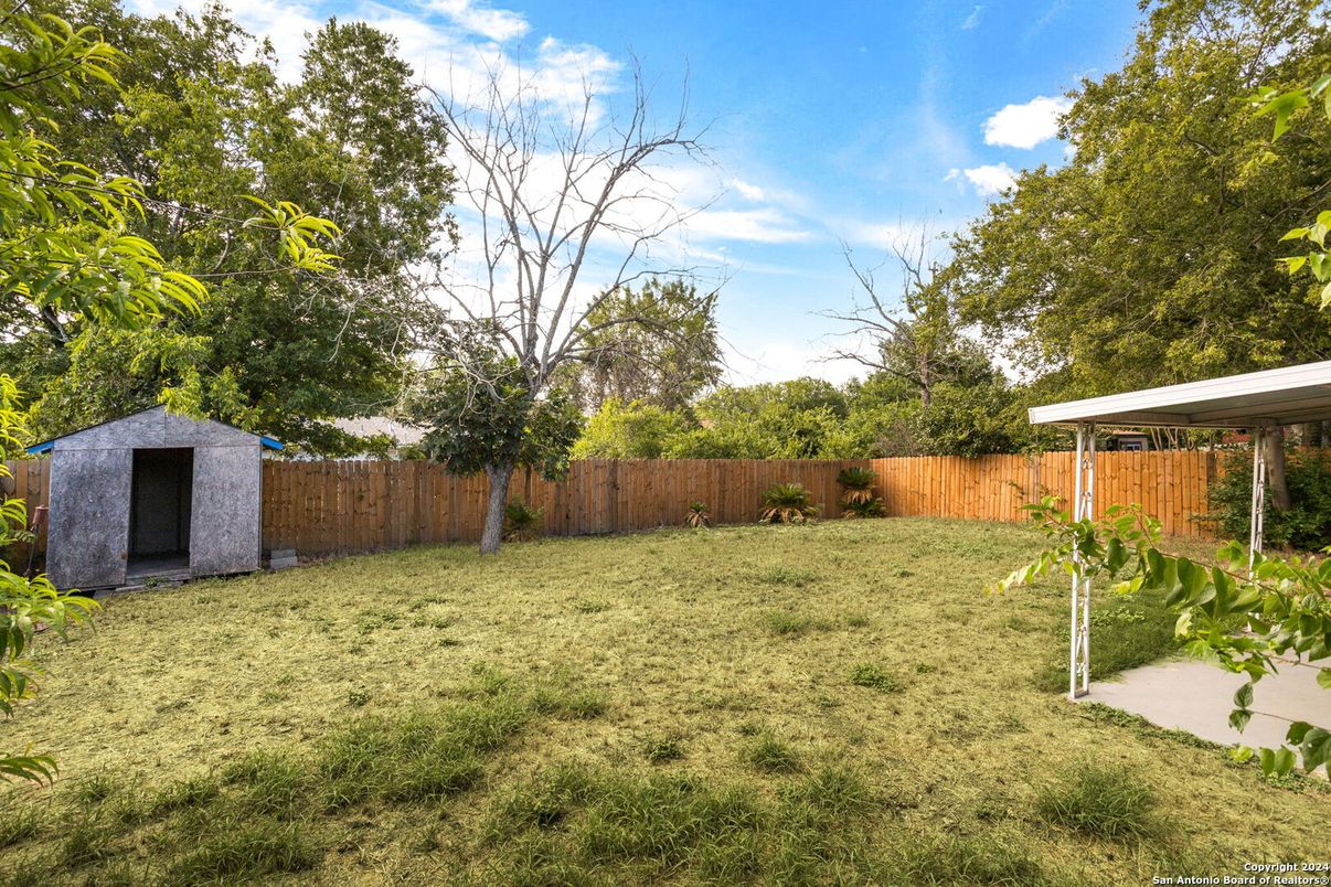 Backyard, Exterior