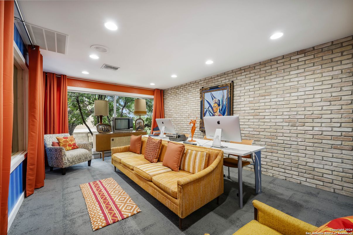 Home Office, Interior, Recessed Lighting, Stone Walls