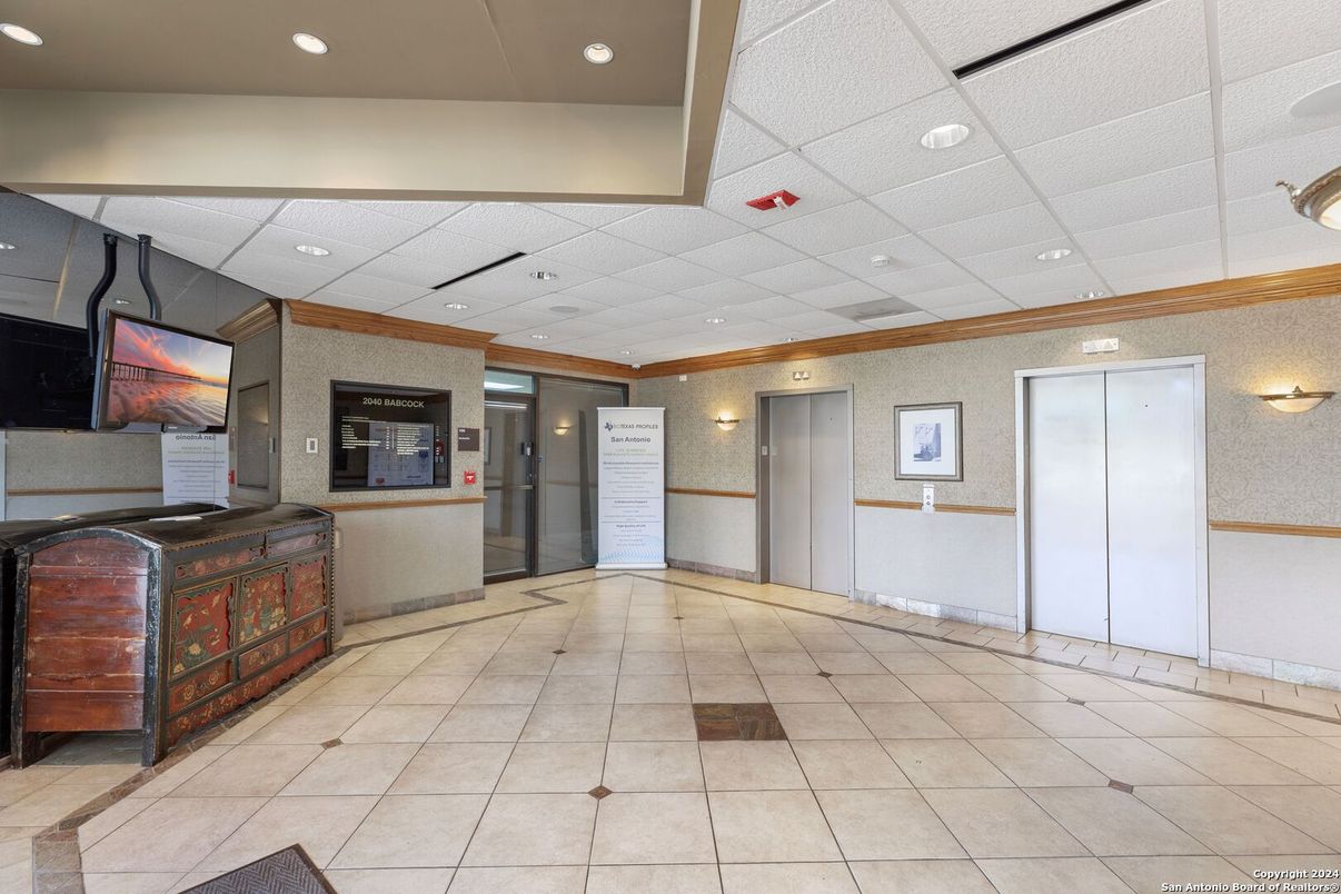 Elevator, Interior, Recessed Lighting