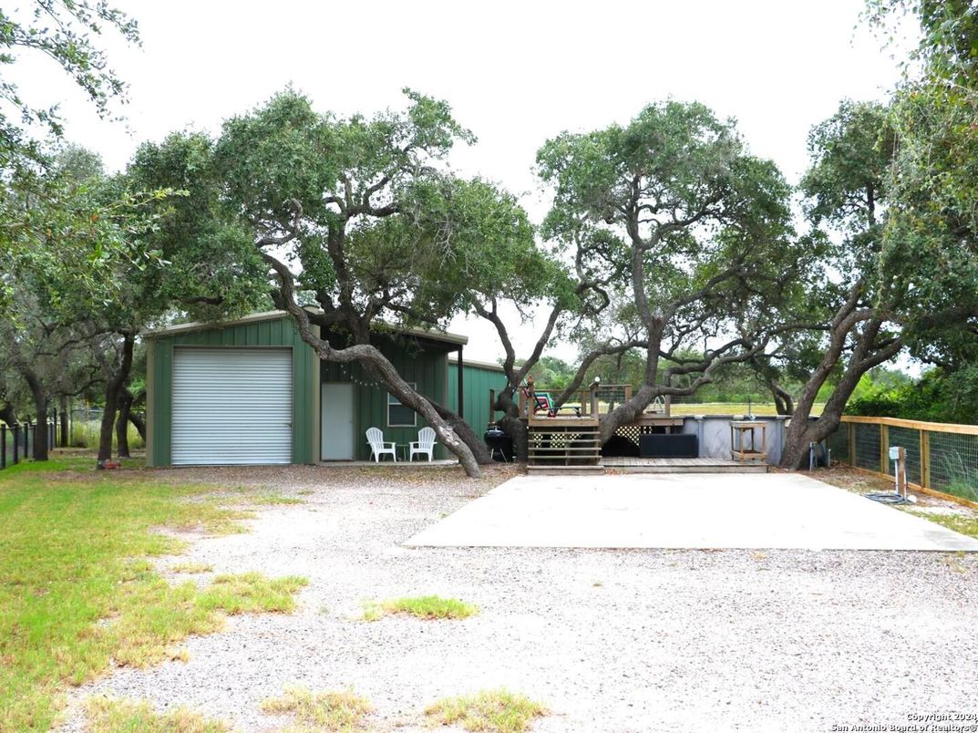 Backyard, Detached Garage, Exterior