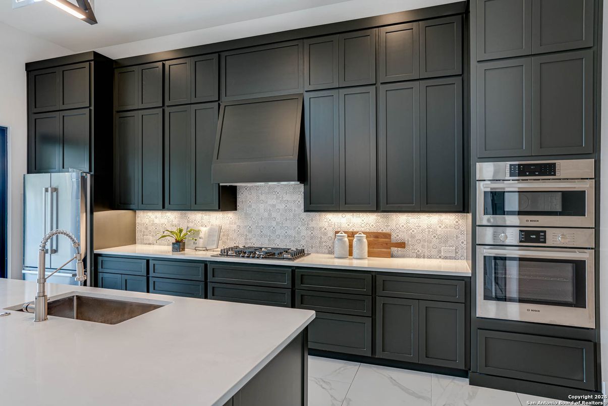 Interior, Kitchen, Marble, Stainless Steel Appliances