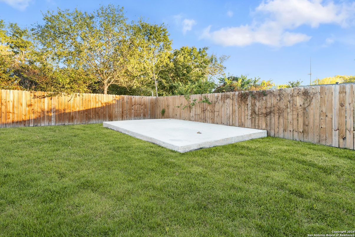 Backyard, Exterior