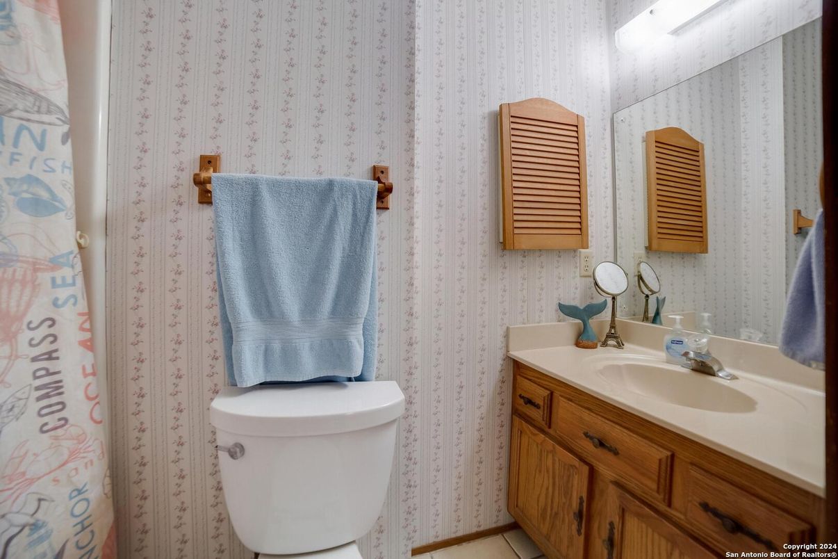 Bathroom, Interior