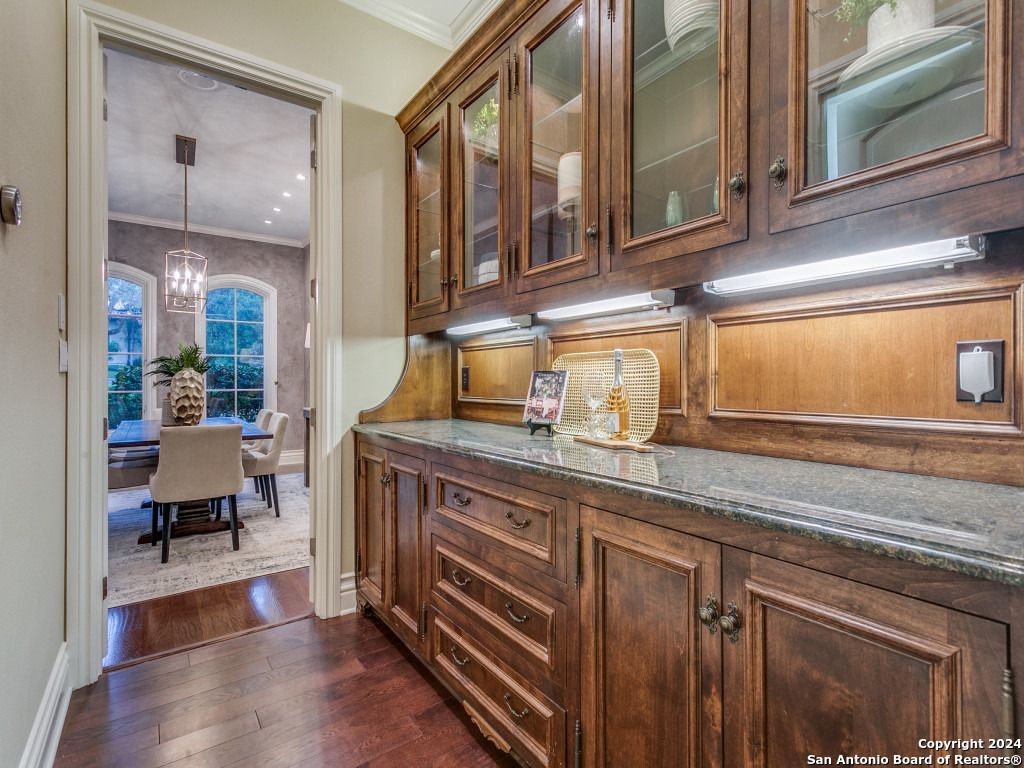 Dining room, Interior, Pendant Lights, Recessed Lighting, Wood Texture Flooring