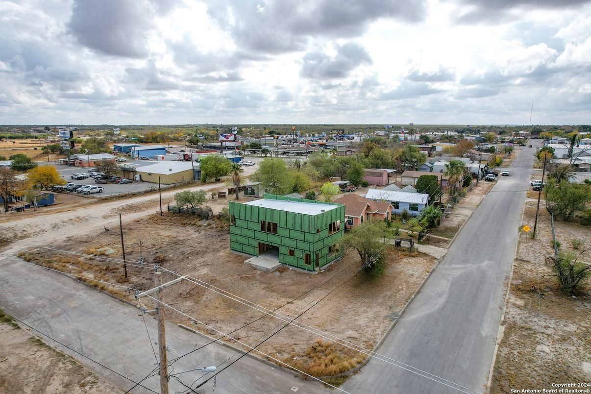 Exterior, Drone