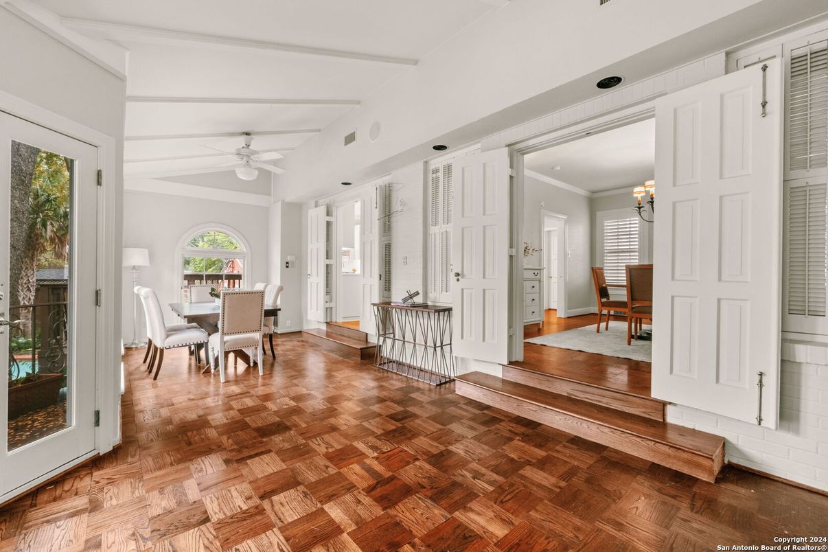 Chandelier, Dining room, Interior, Wood Texture Flooring