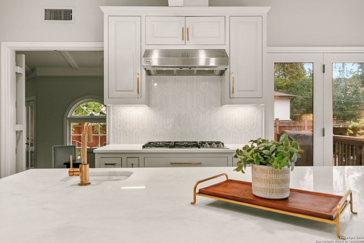 Interior, Kitchen, Stainless Steel Appliances