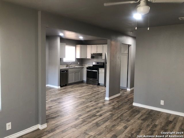 Interior, Kitchen, Stainless Steel Appliances, Wood Texture Flooring