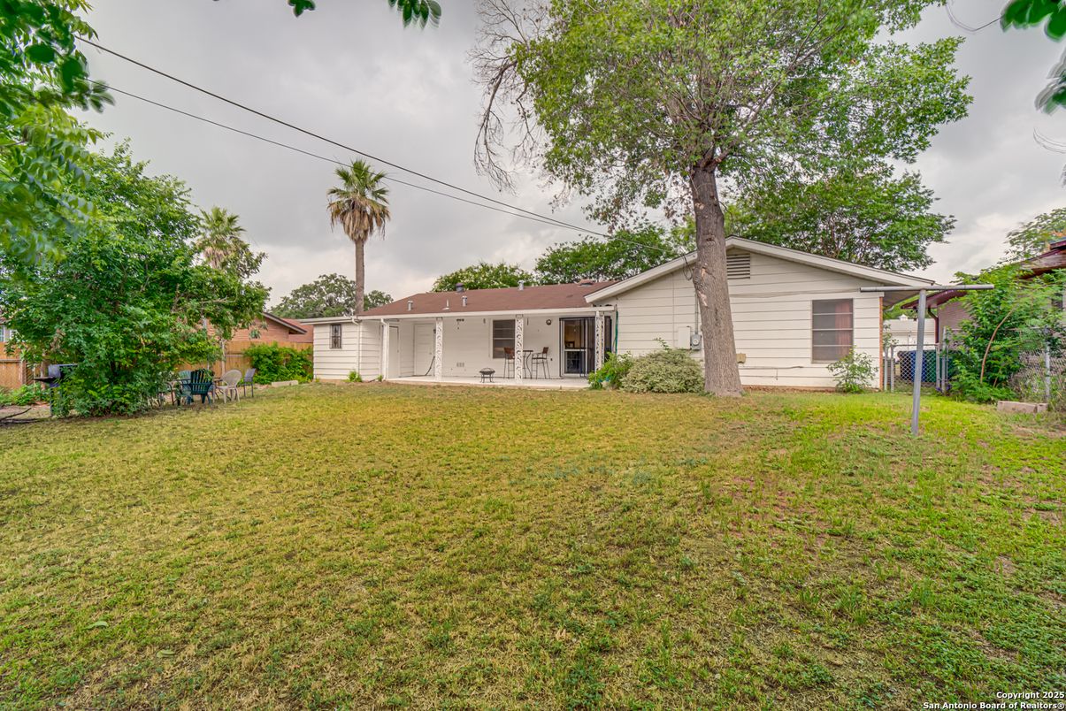 Backyard, Exterior