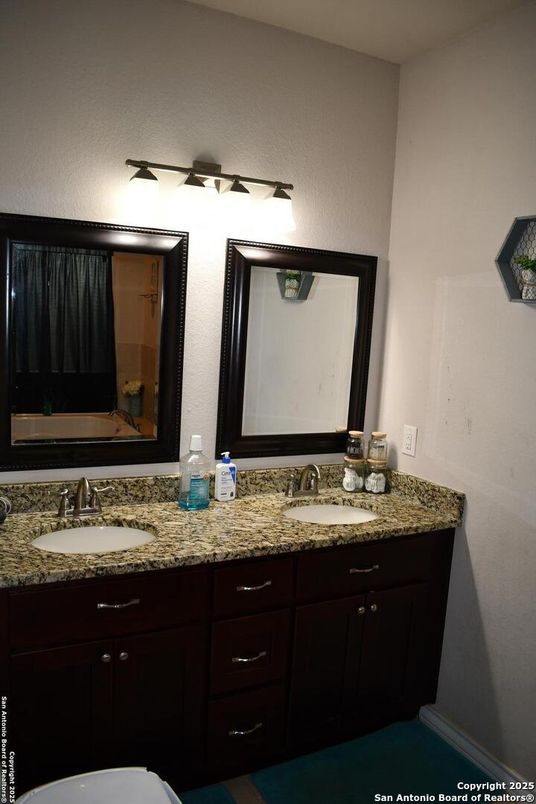 Bathroom, Dual Sink Vanities, Interior