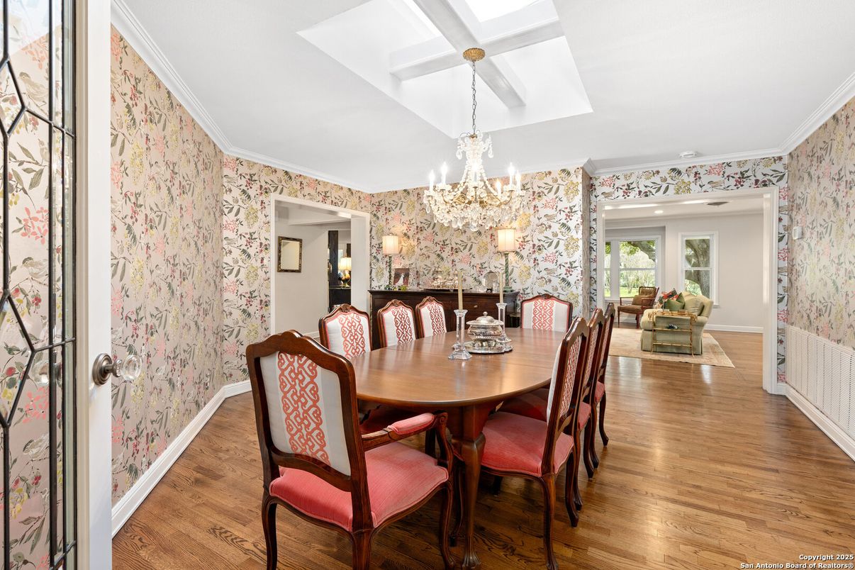 Chandelier, Dining room, Interior, Wood Texture Flooring