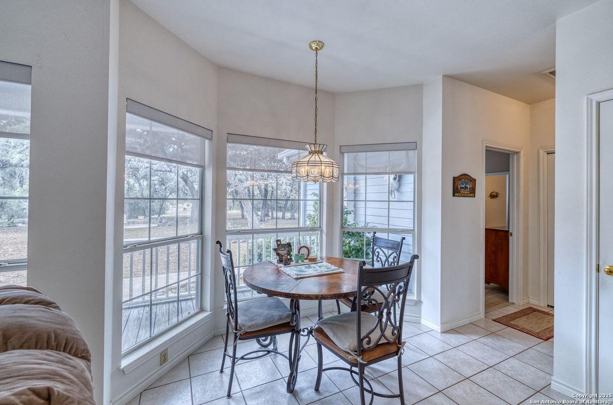 Dining room, Interior, Pendant Lights