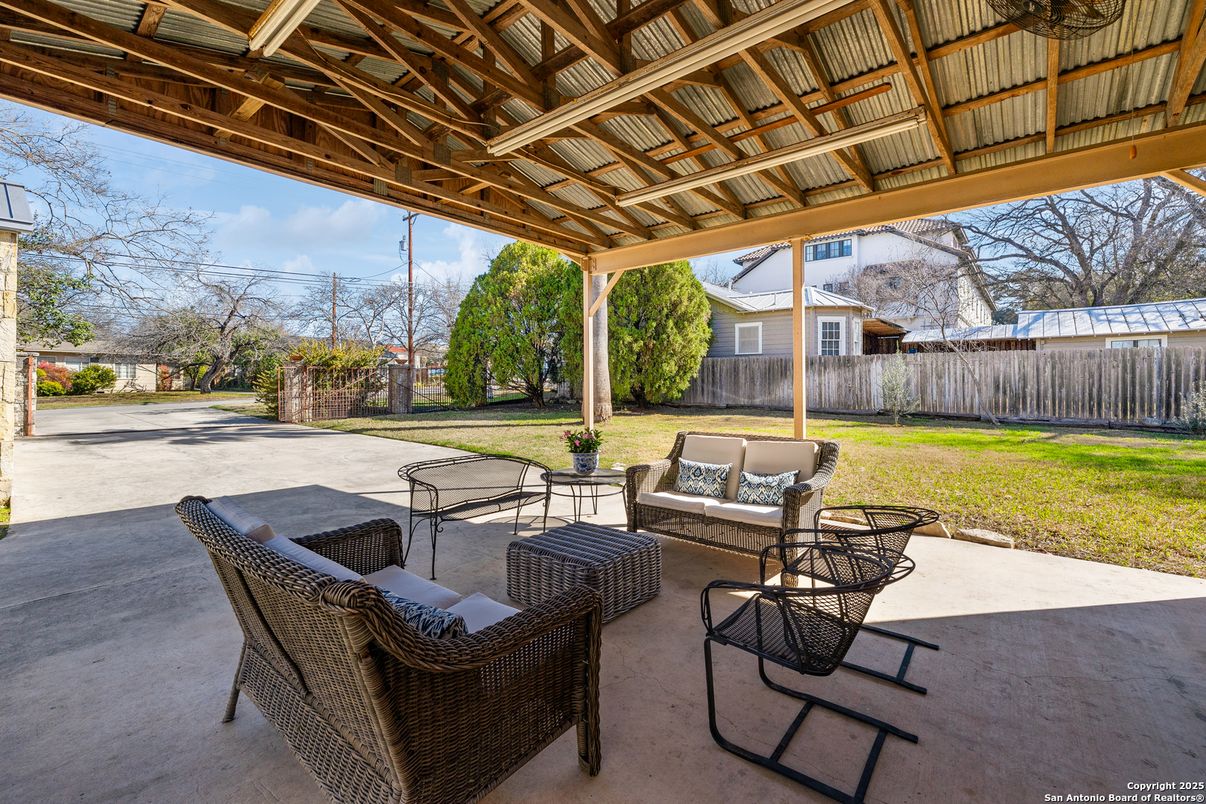 Backyard, Exterior