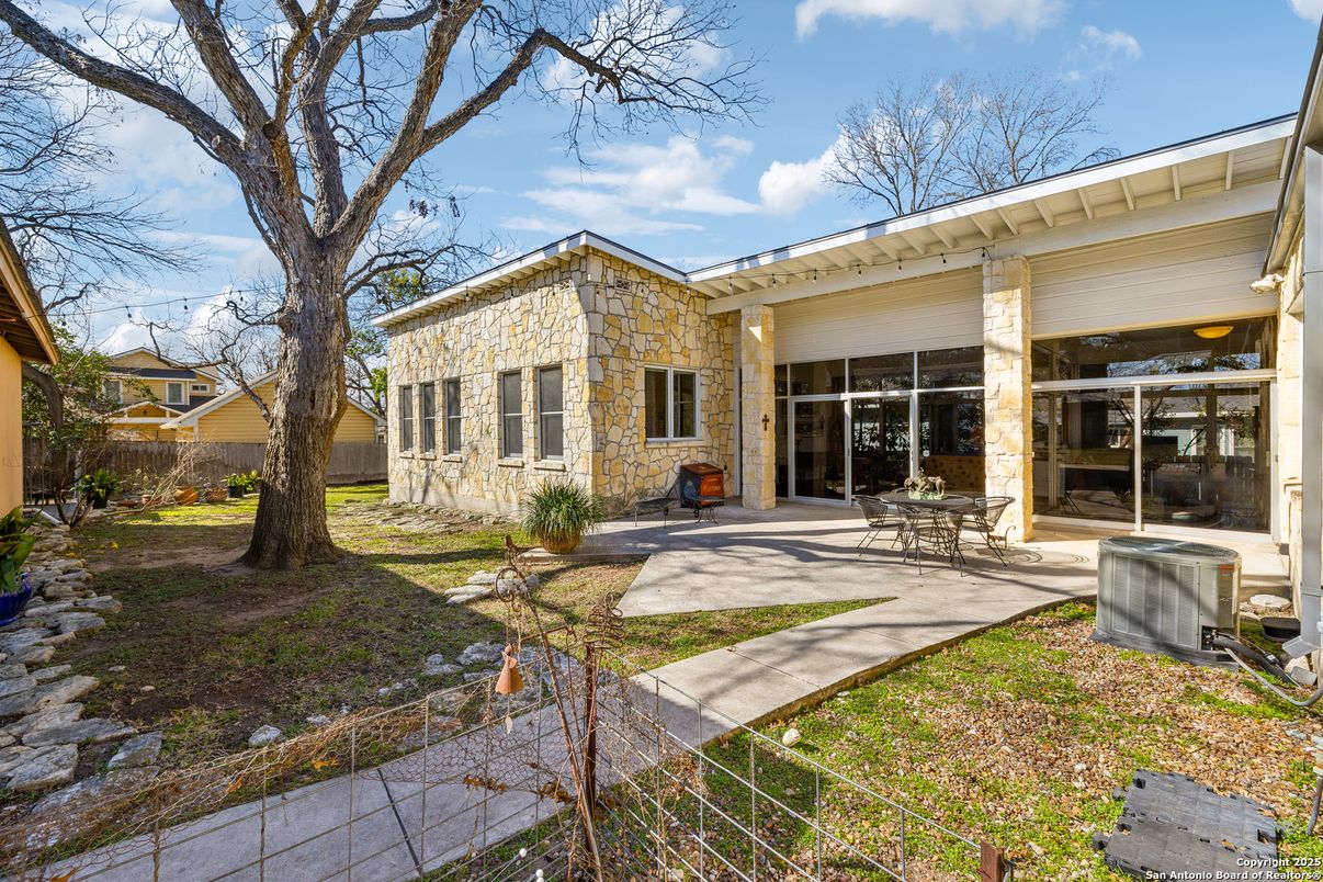 Backyard, Exterior