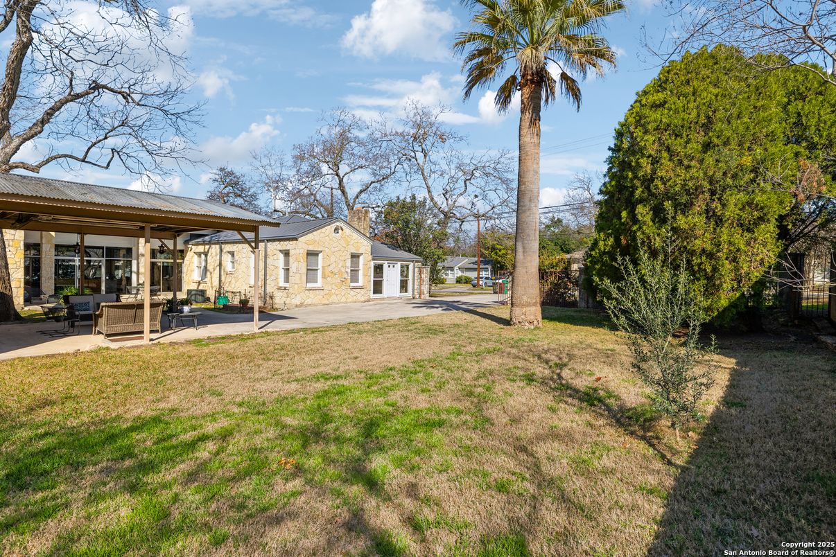 Backyard, Exterior
