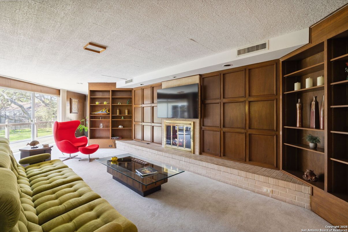 Fireplace, Interior, Living room, Recessed Lighting