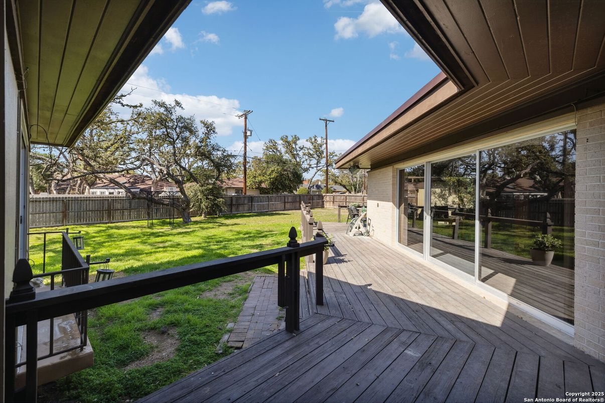 Backyard, Exterior