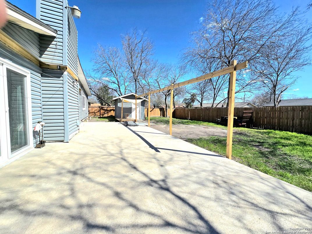 Backyard, Exterior