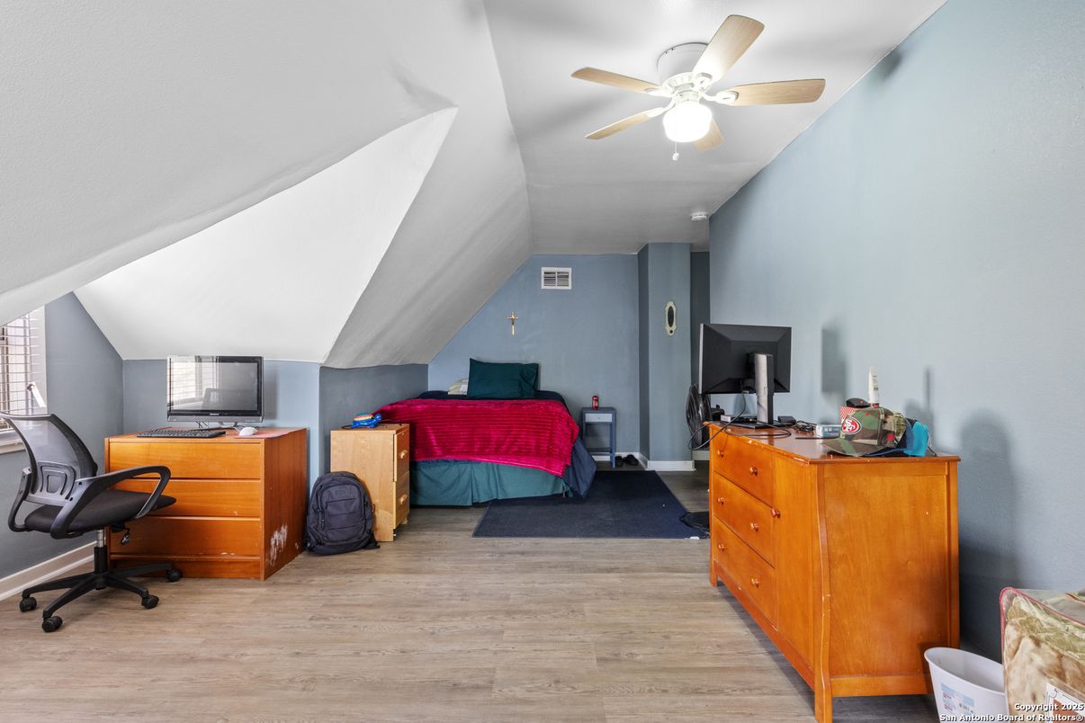 Bedroom, Home Office, Interior, Wood Texture Flooring