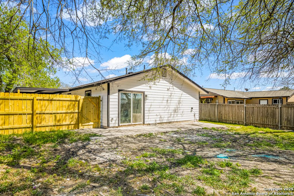 Backyard, Exterior