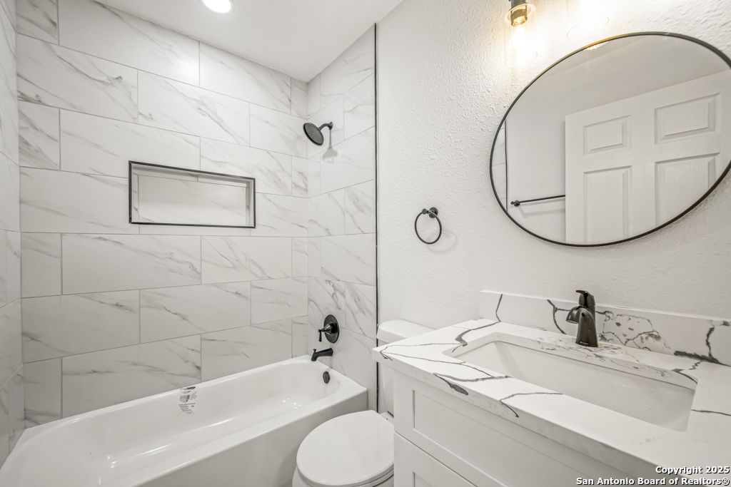 Bathroom, Interior, Marble Walls, Recessed Lighting