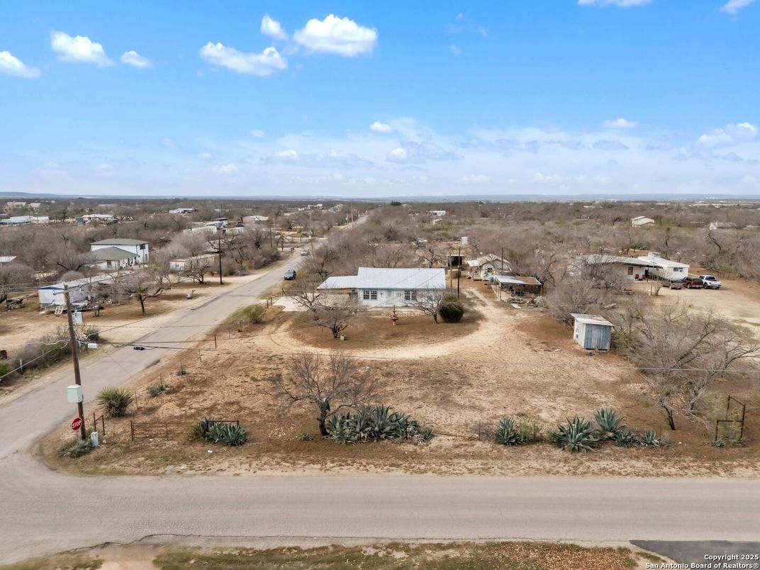Exterior, Drone