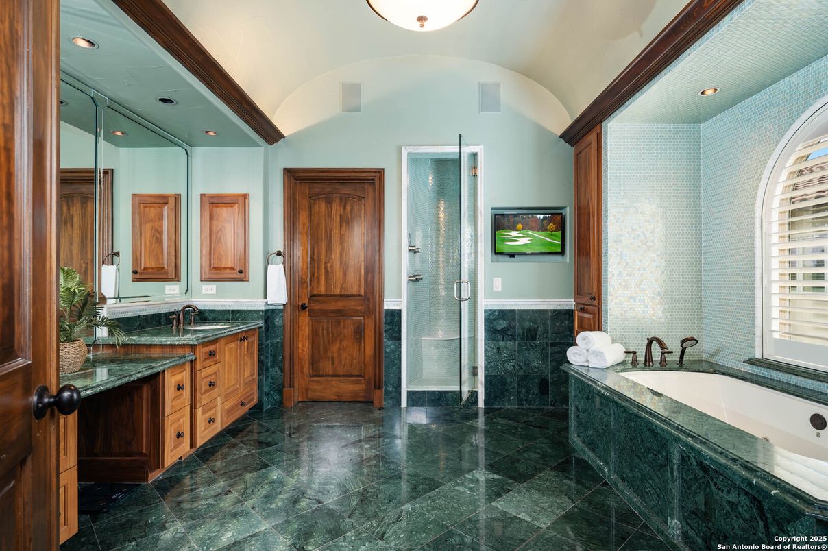 Bathroom, Dual Sink Vanities, Glass Shower, Interior, Recessed Lighting