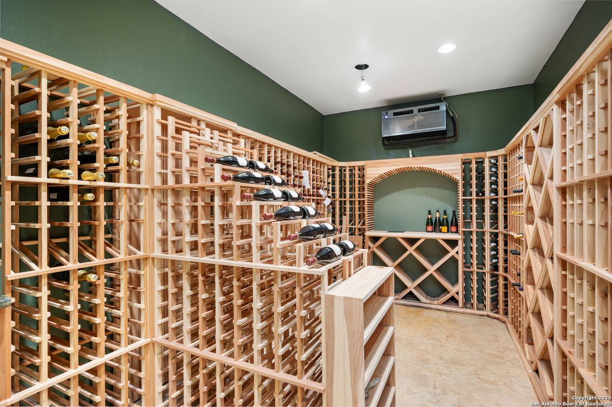 Interior, Recessed Lighting, Wine Storage