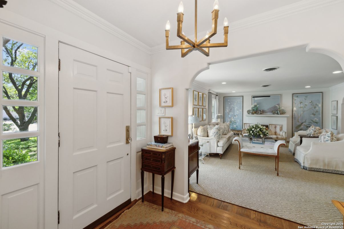 Chandelier, Interior, Living room, Recessed Lighting, Wood Texture Flooring