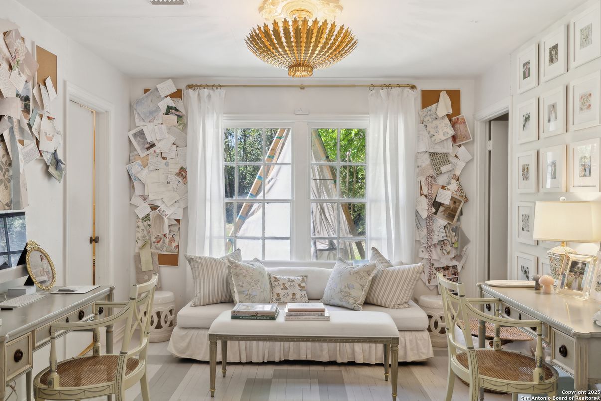 Chandelier, Interior, Wood Texture Flooring