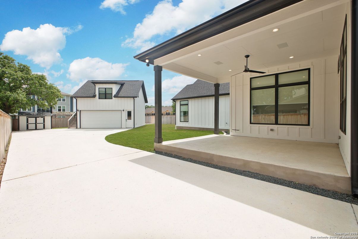 Backyard, Detached Garage, Exterior