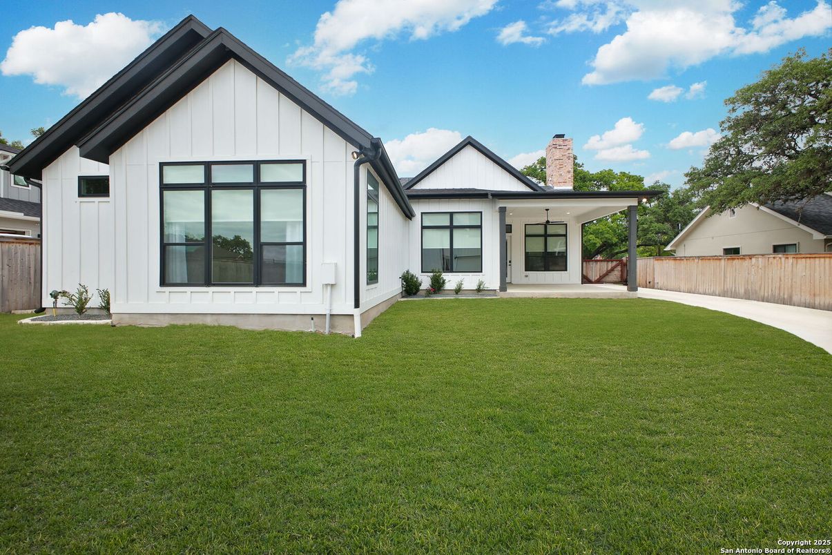 Backyard, Exterior