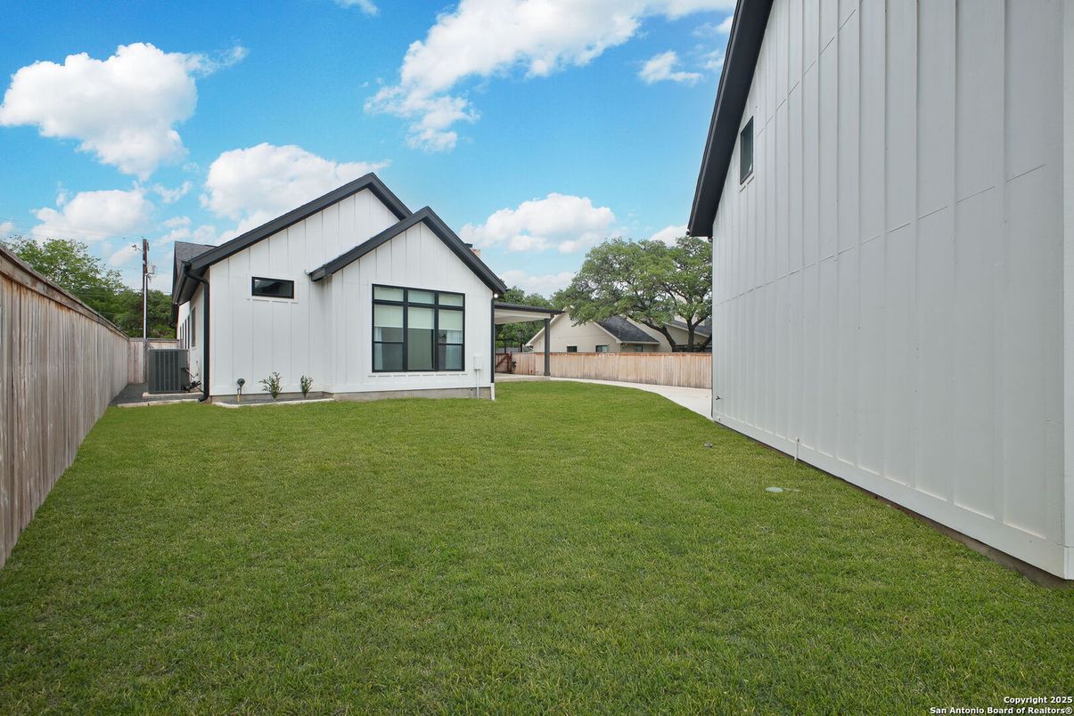 Backyard, Exterior