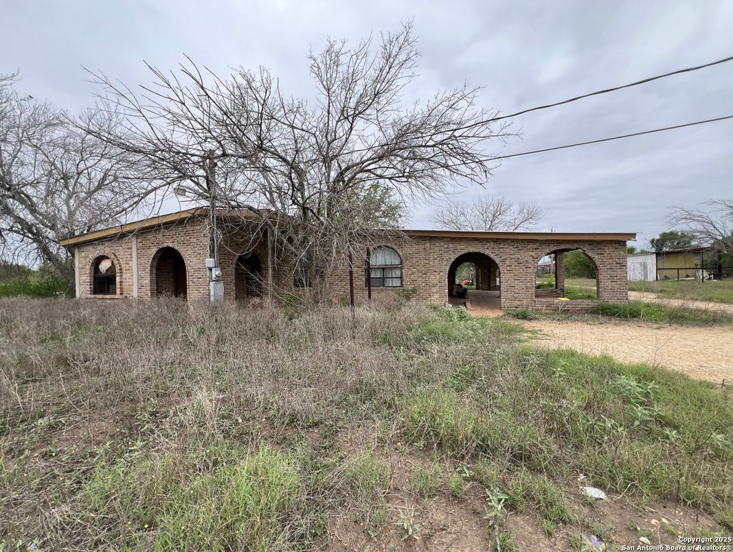 Backyard, Exterior, Facade, Brick Facade, None