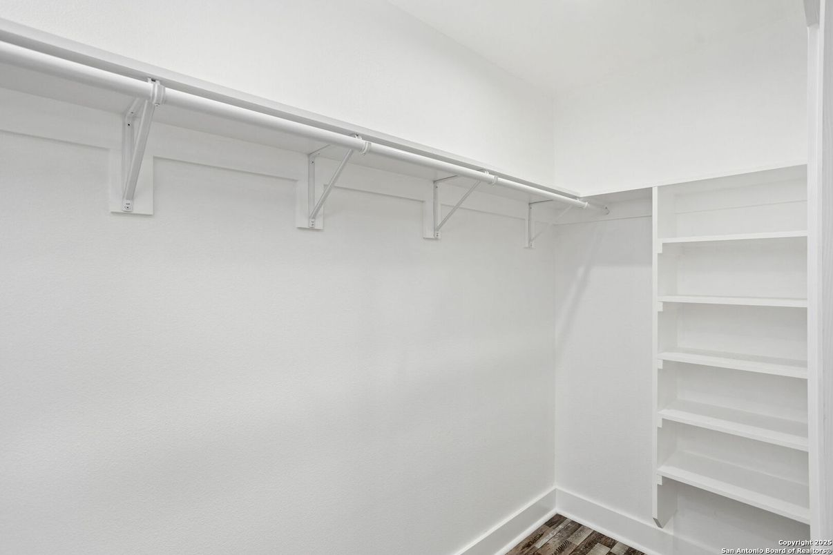 Interior, Walk-in Closets