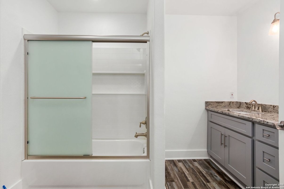 Bathroom, Interior, Recessed Lighting, Wood Texture Flooring