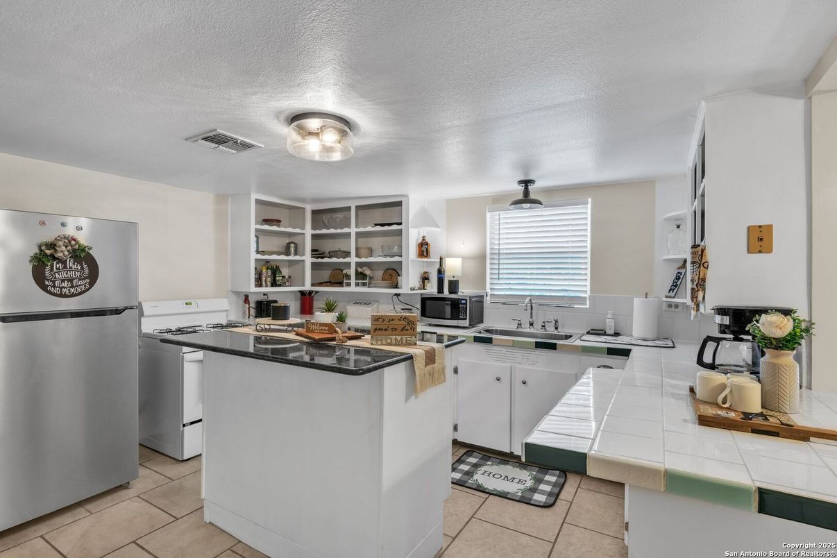 Interior, Kitchen, Tile Countertops