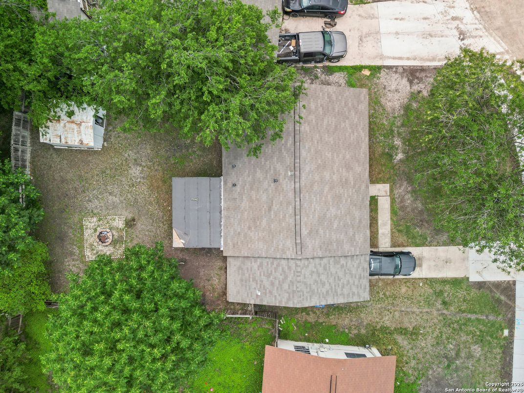 Exterior, Drone